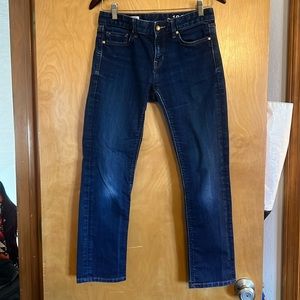 GAP jeans - straight leg -  size: 27/short - comfy jeans